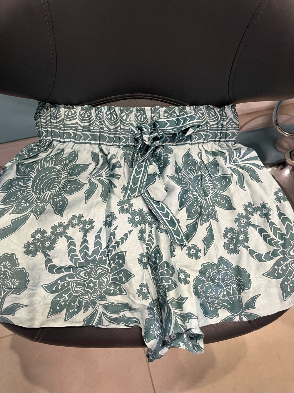 Omika Shorts